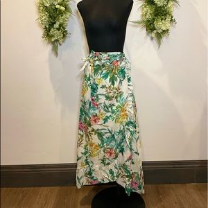 “Johnny was” wrap tropical skirt NWOT